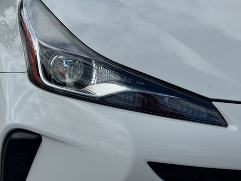 Used 2022 Toyota Prius LE FWD image 35