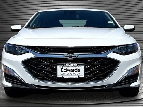 Used 2021 Chevrolet Malibu RS FWD image 2