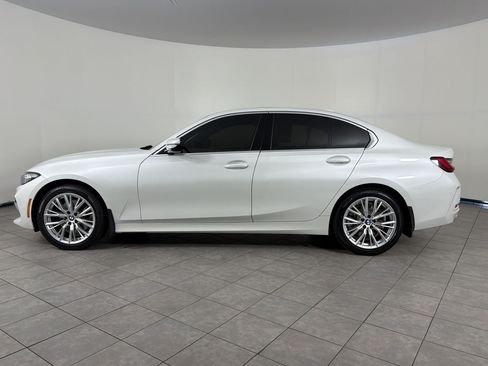 Used 2024 BMW 330i xDrive Sedan AWD/4WD image 2