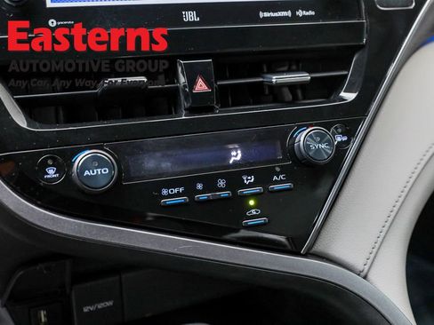 Used 2023 Toyota Camry XLE image 19