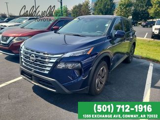 Used 2024 Nissan Rogue SV image 1