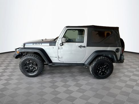 Used 2018 Jeep Wrangler Sport AWD/4WD image 9