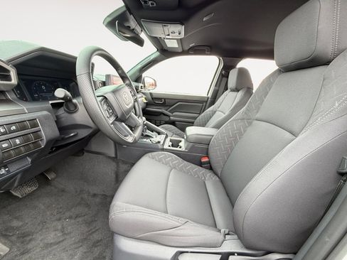 New 2025 Toyota Tacoma SR5 image 9
