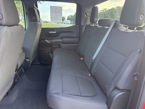 Used 2021 Chevrolet Silverado 1500 Custom Trail Boss w/ Safety Confidence Package AWD/4WD image 6