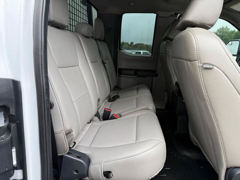 Used 2022 Ford F250 XL w/ Power Equipment Group AWD/4WD image 21