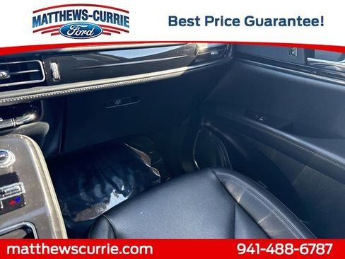 Used 2023 Lincoln Nautilus FWD w/ Premium Package image 23