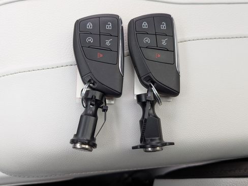 Used 2024 GMC Acadia Denali w/ Super Cruise Package image 40