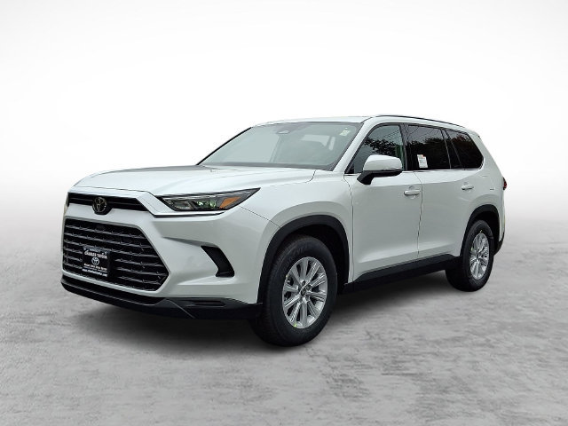New 2026 Toyota Grand Highlander XLE FWD image 2
