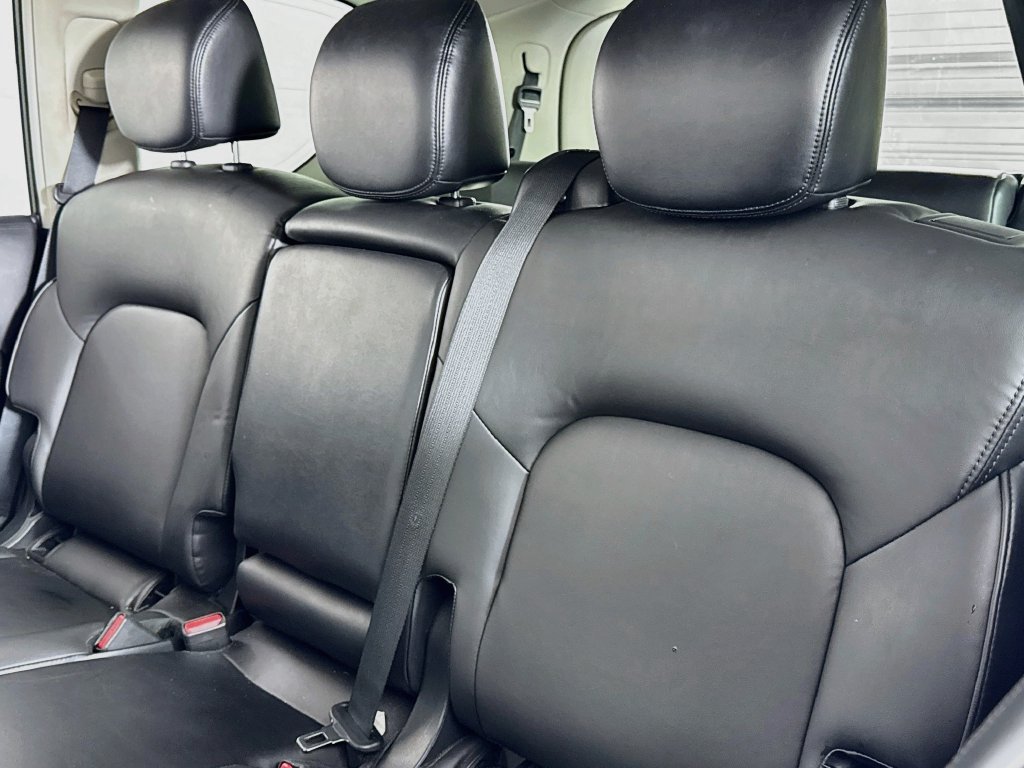 Used 2021 Nissan Armada SV AWD/4WD image 12