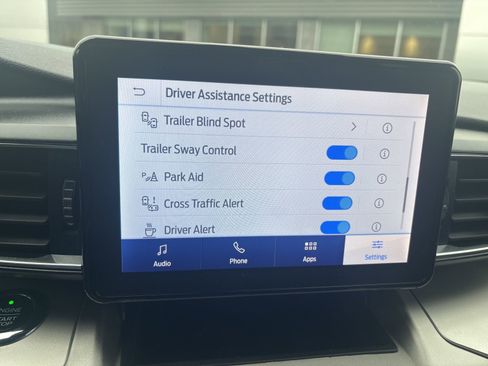 Used 2021 Ford Explorer XLT w/ Equipment Group 202A image 19