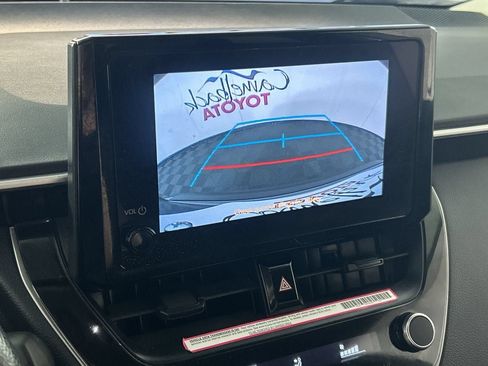 Used 2024 Toyota Corolla LE FWD image 17