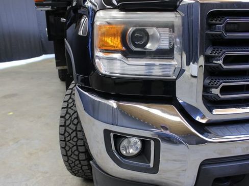 Used 2015 GMC Sierra 3500 SLE w/ SLE Preferred Package AWD/4WD image 4