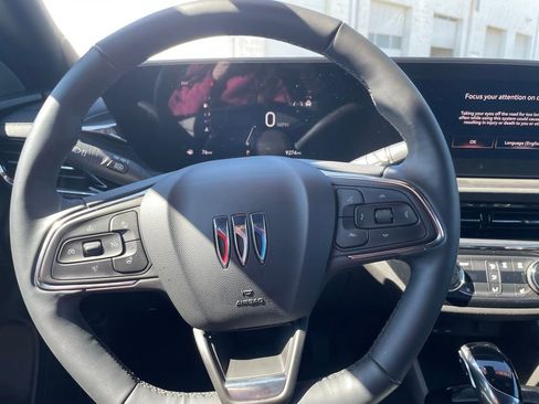 Used 2025 Buick Envista Sport Touring w/ Convenience I Package image 14