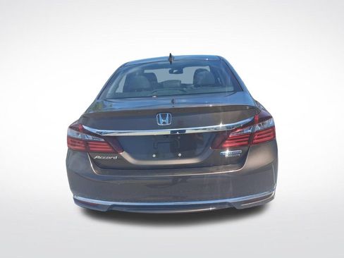 Certified 2017 Honda Accord Touring image 8