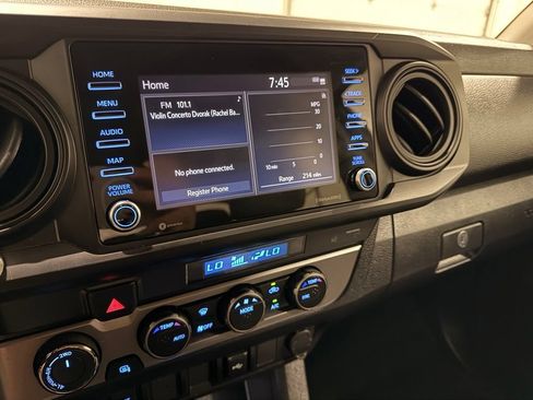 Used 2023 Toyota Tacoma SR AWD/4WD image 21