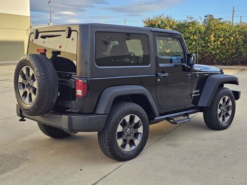 Used 2014 Jeep Wrangler Sport AWD/4WD image 5
