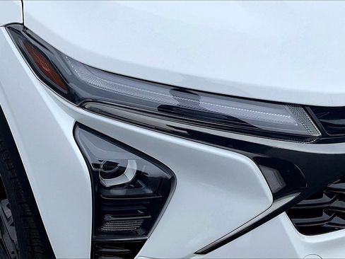 Used 2024 Chevrolet Trax RS w/ Driver Confidence Package image 30