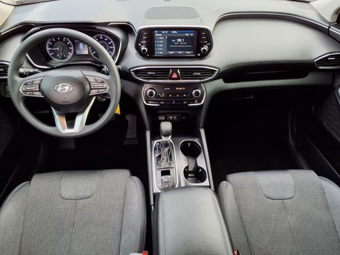 Used 2019 Hyundai Santa Fe SE image 4