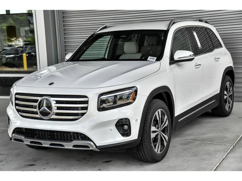 Certified 2025 Mercedes-Benz GLB 250 4MATIC image 3