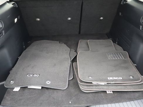 Used 2025 MAZDA CX-50 AWD 2.5 S w/ Premium Package image 21