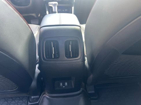 Used 2022 Hyundai Santa Cruz Limited image 12