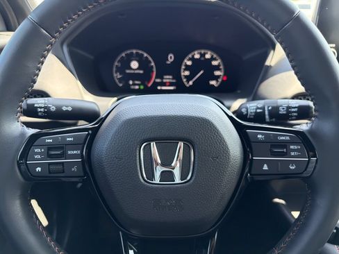 Used 2025 Honda HR-V Sport image 29