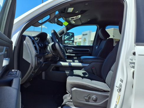 Used 2025 RAM 1500 Big Horn AWD/4WD image 30