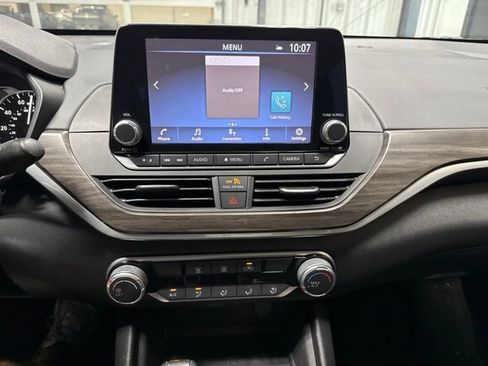 Used 2025 Nissan Altima 2.5 SV AWD/4WD image 5