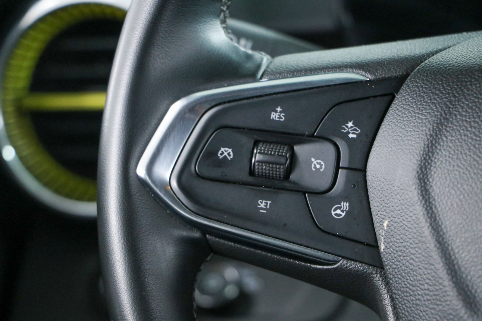 Used 2025 Chevrolet Trax ACTIV w/ Driver Confidence Package FWD image 13