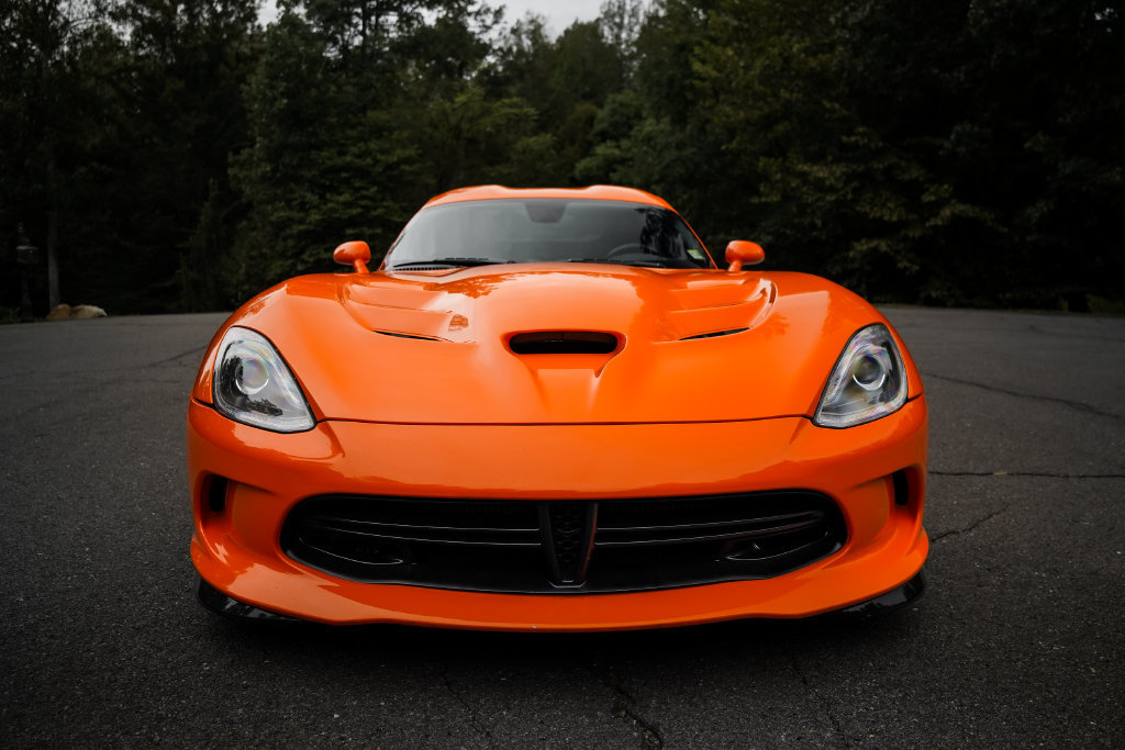 Used 2014 SRT Viper SRT-10 RWD image 4