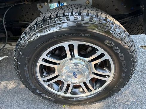 Used 2015 Ford F250 Platinum AWD/4WD image 19