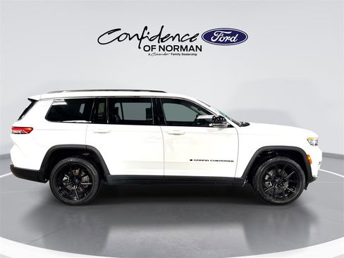 Used 2021 Jeep Grand Cherokee L Limited image 10