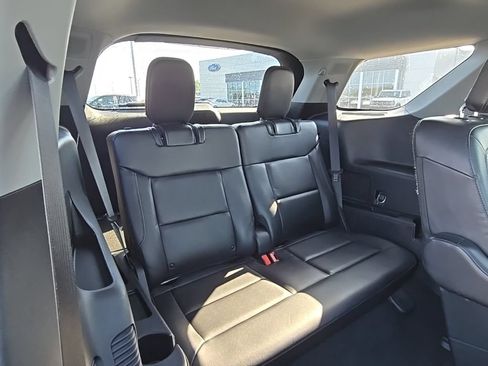 Used 2021 Ford Explorer Limited w/ Equipment Group 301A AWD/4WD image 43