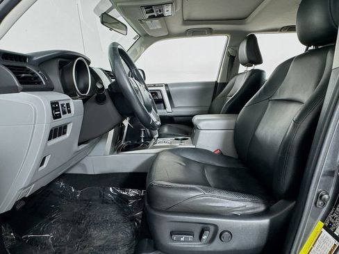 Used 2010 Toyota 4Runner Limited AWD/4WD image 8