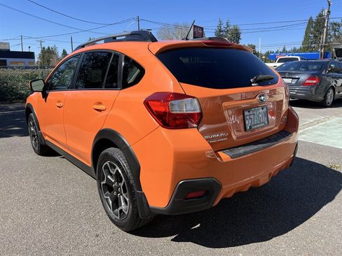 Used 2014 Subaru Crosstrek 2.0i Premium image 3
