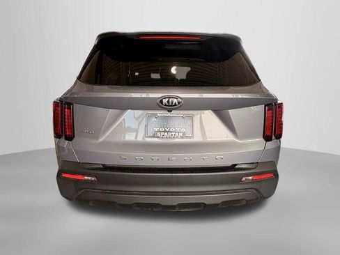 Used 2021 Kia Sorento LX AWD/4WD image 4