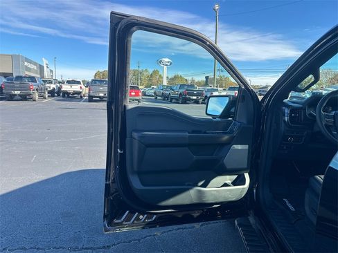 New 2025 Ford F150 Lariat w/ Equipment Group 501A Mid image 16