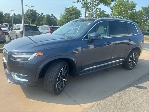 Used 2024 Volvo XC90 B6 Plus w/ Protection Package Premier AWD/4WD image 4