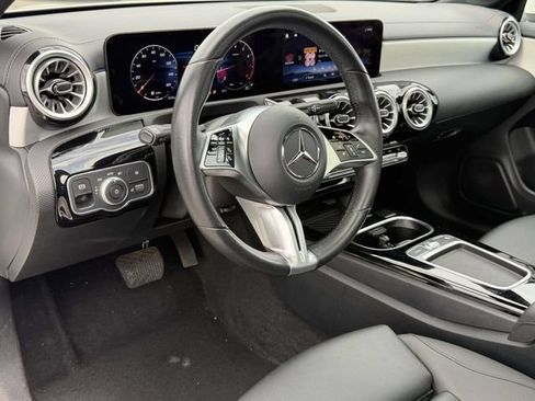 Used 2025 Mercedes-Benz CLA 250 image 16