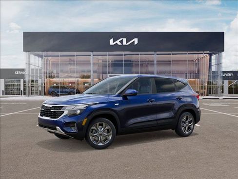 New 2026 Kia Seltos LX AWD/4WD image 3