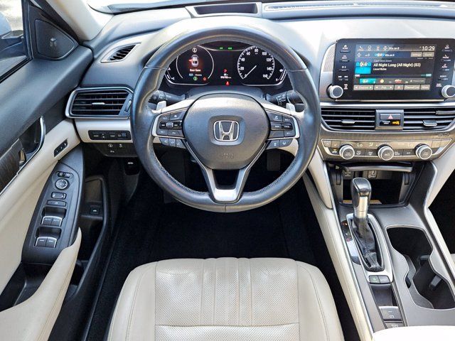 Used 2018 Honda Accord Touring image 12