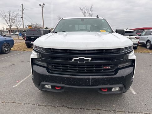 Used 2020 Chevrolet Silverado 1500 LT Trail Boss image 2