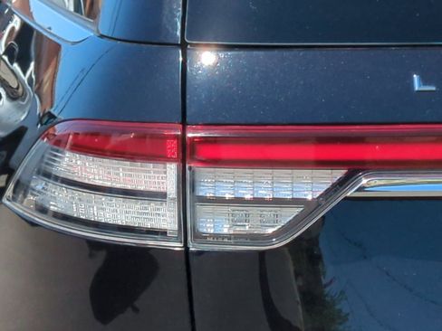 Used 2020 Lincoln Aviator Reserve w/ Equipment Group 202A AWD/4WD image 51