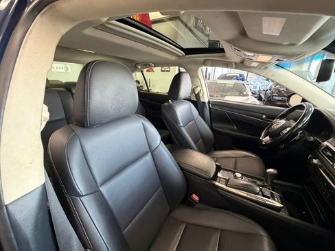 Used 2016 Lexus GS 200t image 28