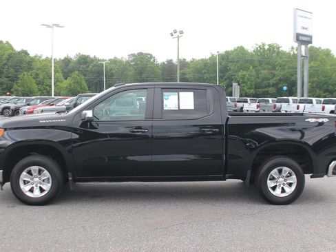 Used 2025 Chevrolet Silverado 1500 LT AWD/4WD image 4