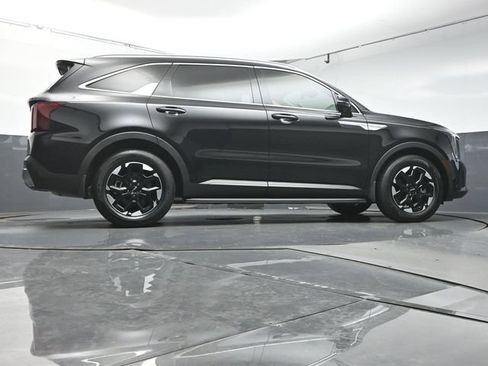 Used 2025 Kia Sorento S FWD image 38