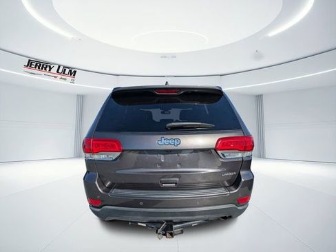 Used 2019 Jeep Grand Cherokee Laredo w/ Laredo X Package image 4