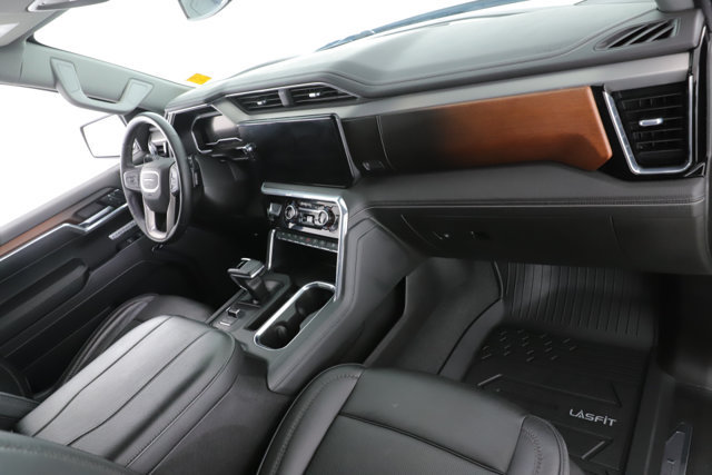 Used 2024 GMC Sierra 1500 Denali AWD/4WD image 32