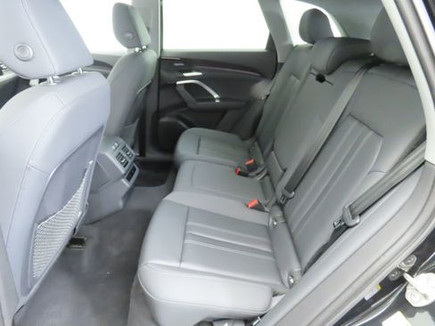 Used 2025 Audi Q5 Premium Plus w/ Premium Plus image 22