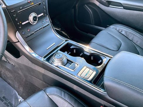 Used 2019 Ford Edge Titanium w/ Equipment Group 301A image 16